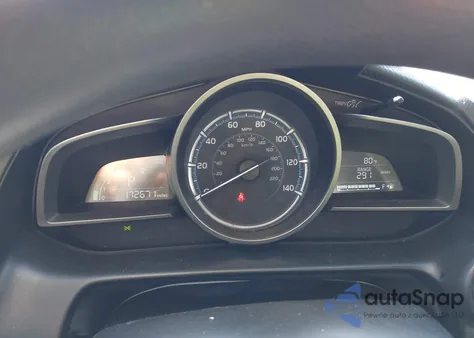 2019 Toyota Yaris Le z USA, uszkodzony, nr VIN 3MYDLBYV3KY521373